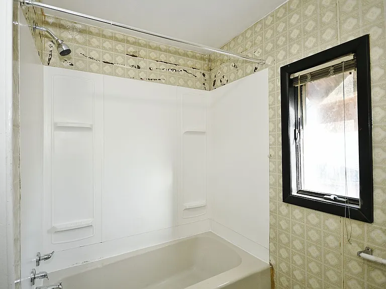 208 Pattison Ave #1 — Photo 15
