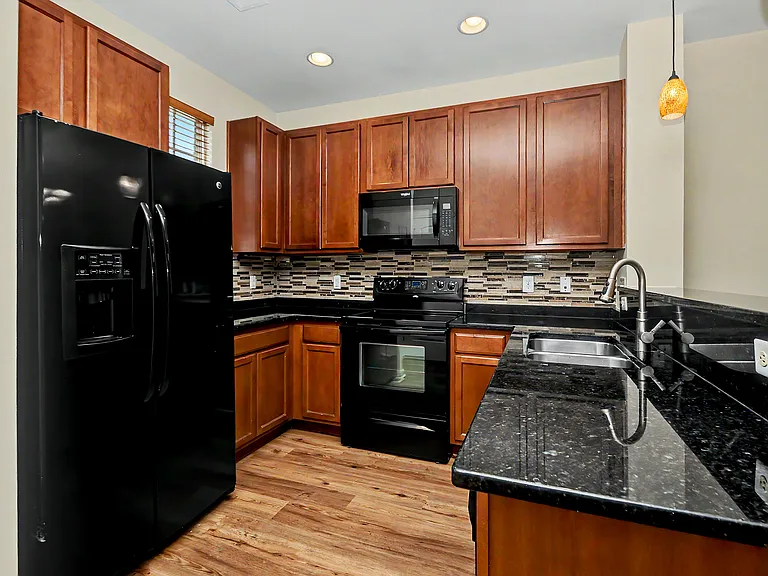 11233 Cedar Walk Ln — Photo 6