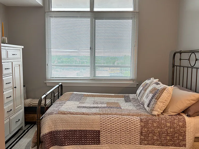5750 Bou Ave — Photo 6