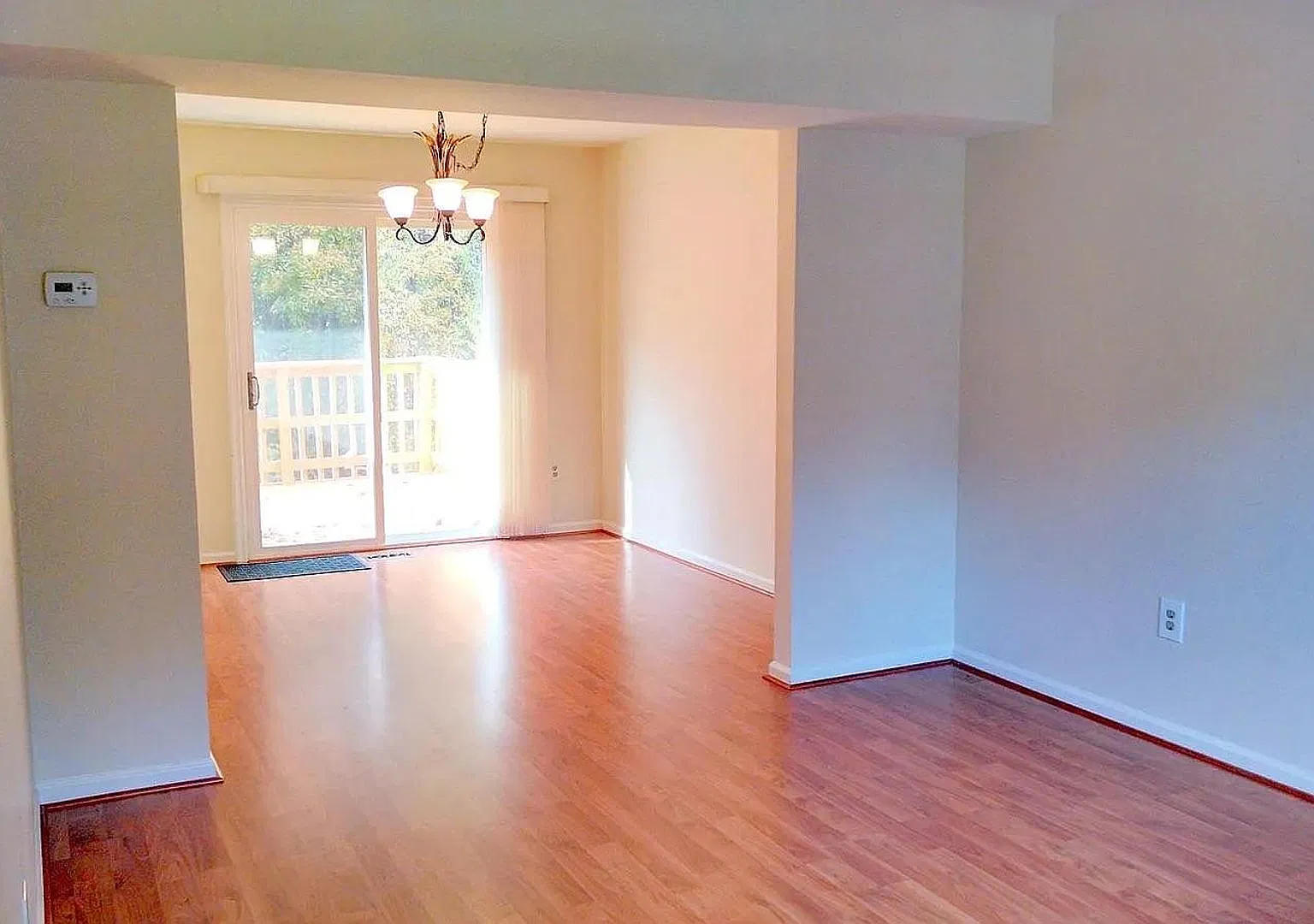 3-Bedroom Timonium Townhome with Finished Basement, Fireplace & Deck — Photo 2