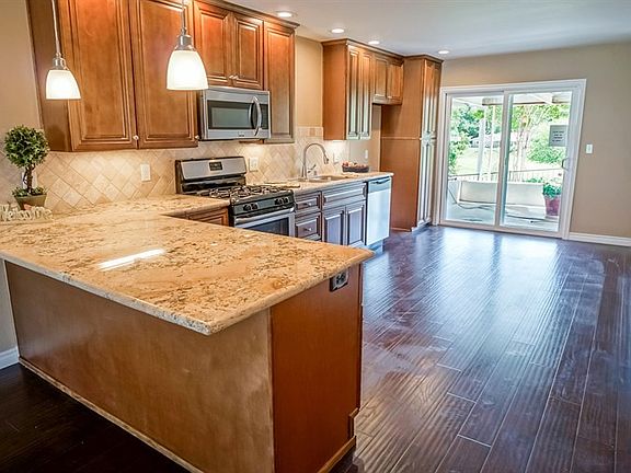 5th image of 26716 Oak Garden Ct