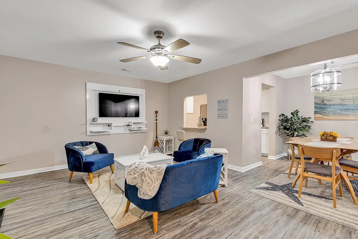 2 bed, 1.5 bath, 950 sqft, $1,800 — Photo 4