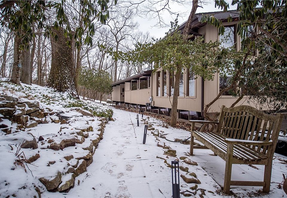 1st image of 5080 Northlawn Cir