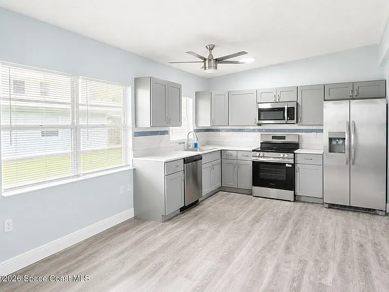 135 Roosevelt Ave #135C — Photo 7