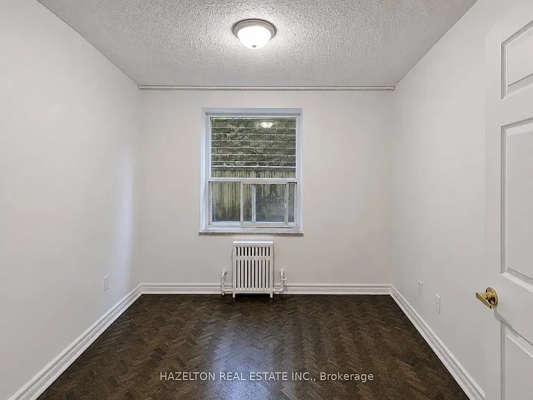4 Sherbourne St N #B1 — Photo 9