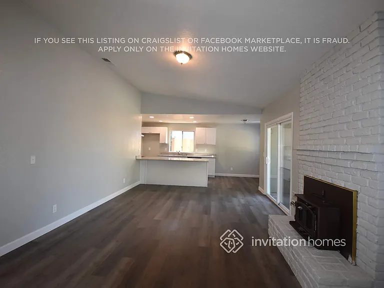 1247 Crescendo Dr — Photo 7
