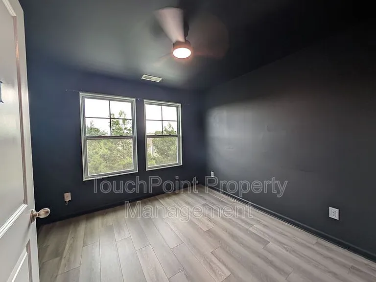 634 Cypress Glen Ln — Photo 30