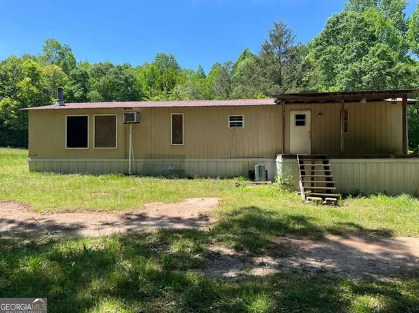 255 Falcon Ln, Carnesville, GA 30521