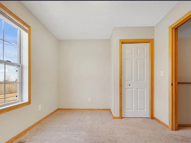 601 Meadow Ln — Photo 14