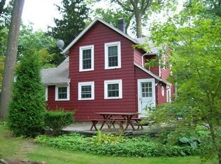 26 Hollywood Pl, Huntington, NY 11743