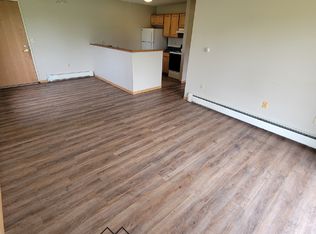 400 13th Ave NW UNIT 1, Oelwein, IA 50662