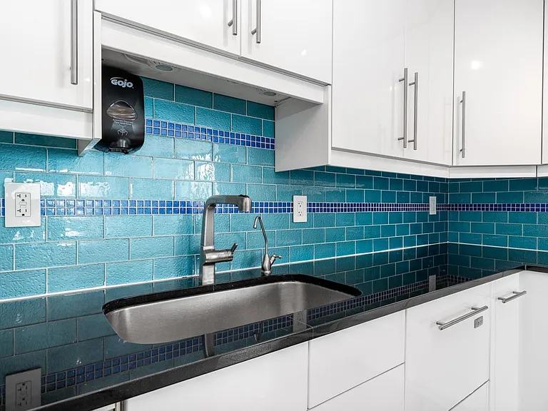 551 Observer Hwy #14D — Photo 4