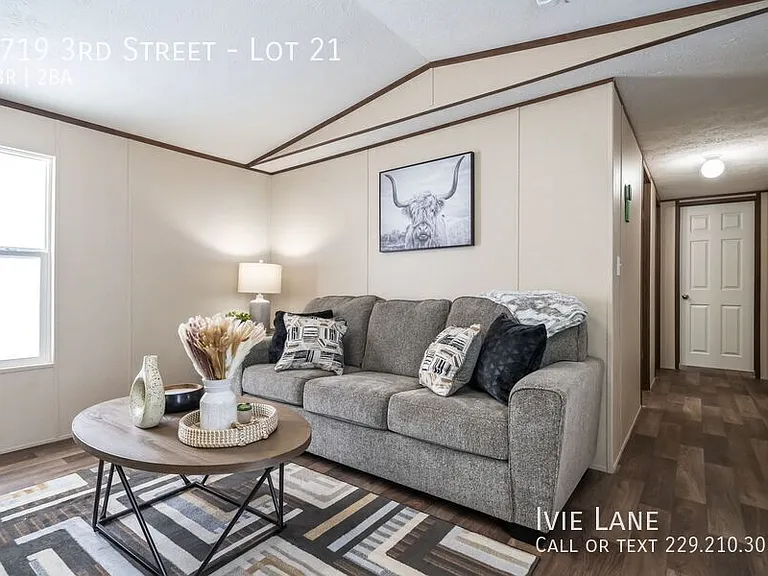 2719 3rd St #21 — Photo 27