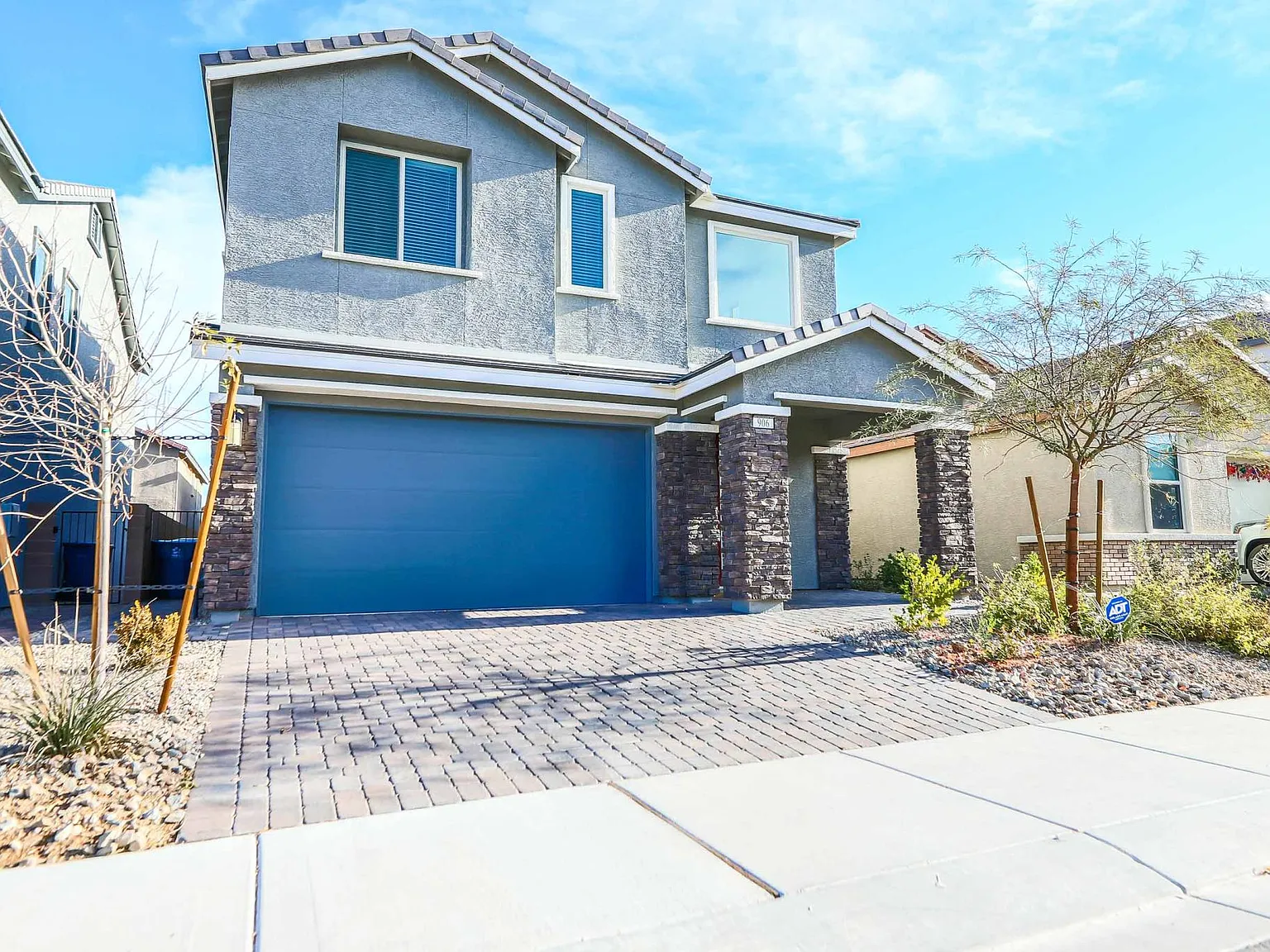 4 bed, 3.5 bath, 2524 sqft, $3,250 — Photo 1