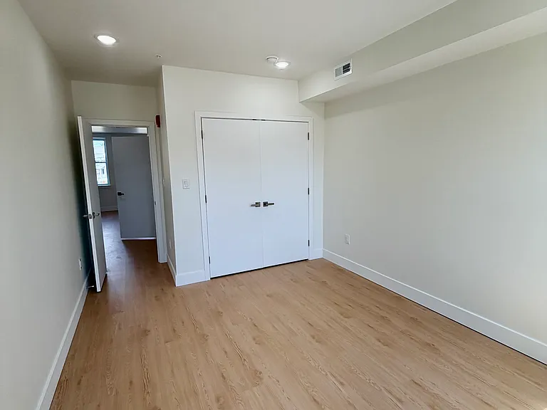 4212 Lancaster Ave #201 — Photo 4