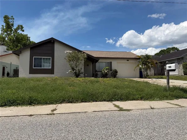 4239 Woodfield Ave, Holiday, FL 34691