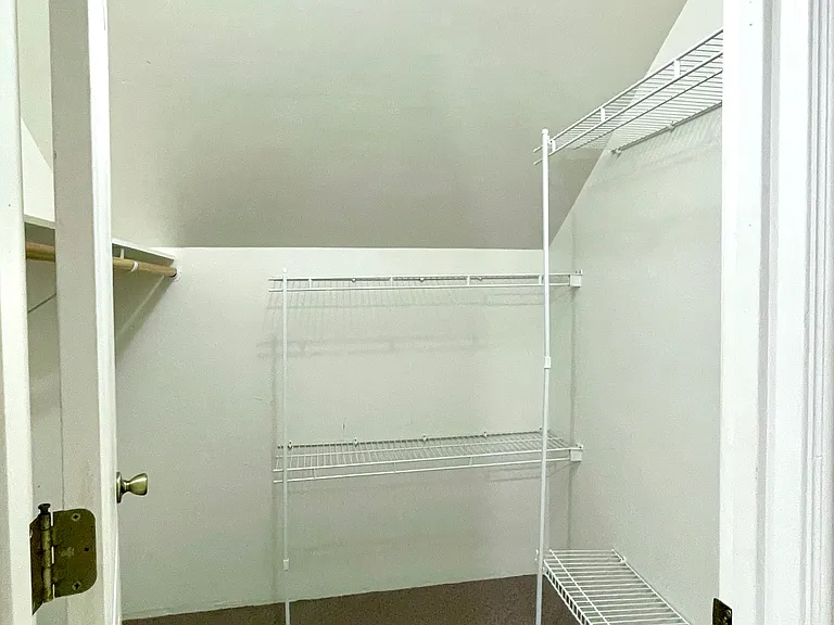 498 Twelve Oaks Dr #1 — Photo 12