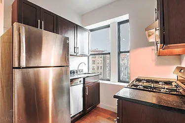 Rented by Hillel Realty Group