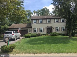 1025 Signal Hill Ln, Lancaster, PA