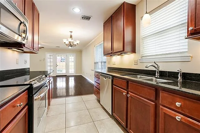 6638 General Haig St — Photo 12