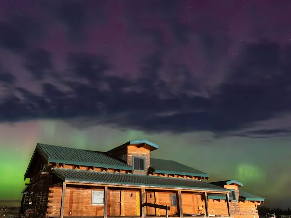 1320 Lakeview St, Leola, SD 57456