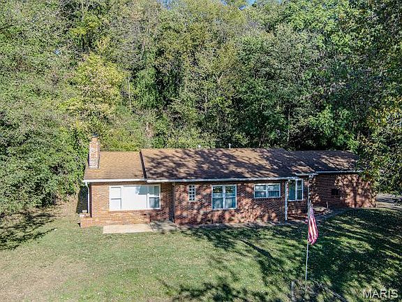 5th image of 308 S Bluff Rd
