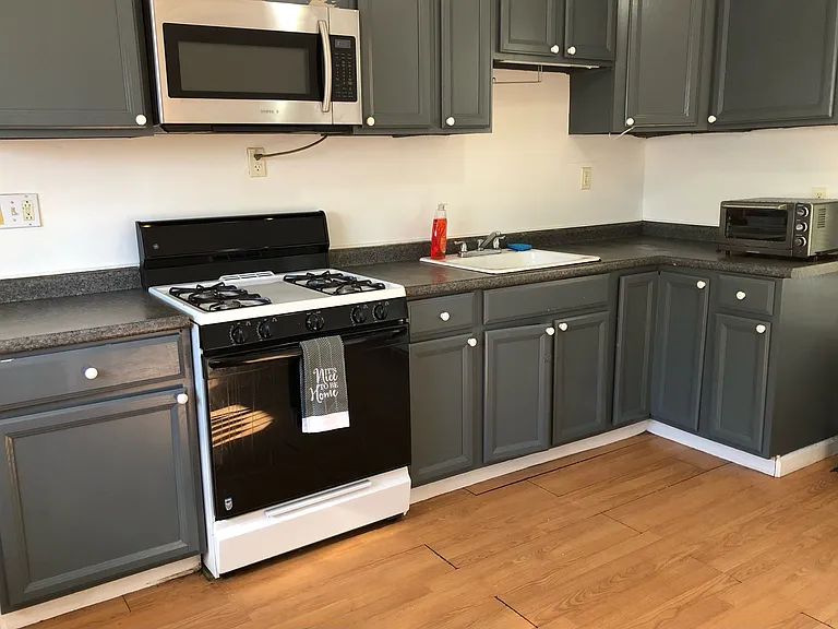 317 Summit Ave — Photo 8