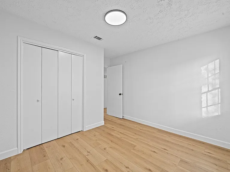 8726 Wilcrest Dr #8726 — Photo 17