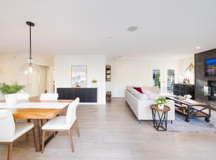 4198 Sunset Blvd, North Vancouver, BC V7R3Y9