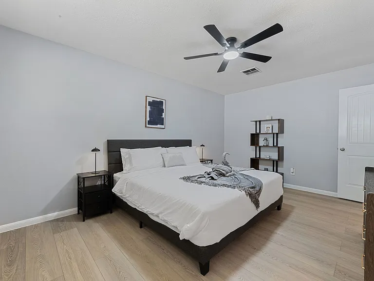 18834 Jodywood Dr — Photo 29