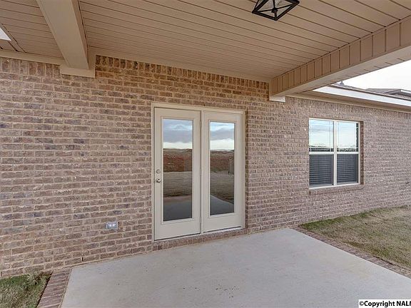 4th image of 215 Balota St