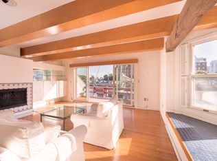 5 Union St #TOWNHOUSE 5, Boston, MA 02109