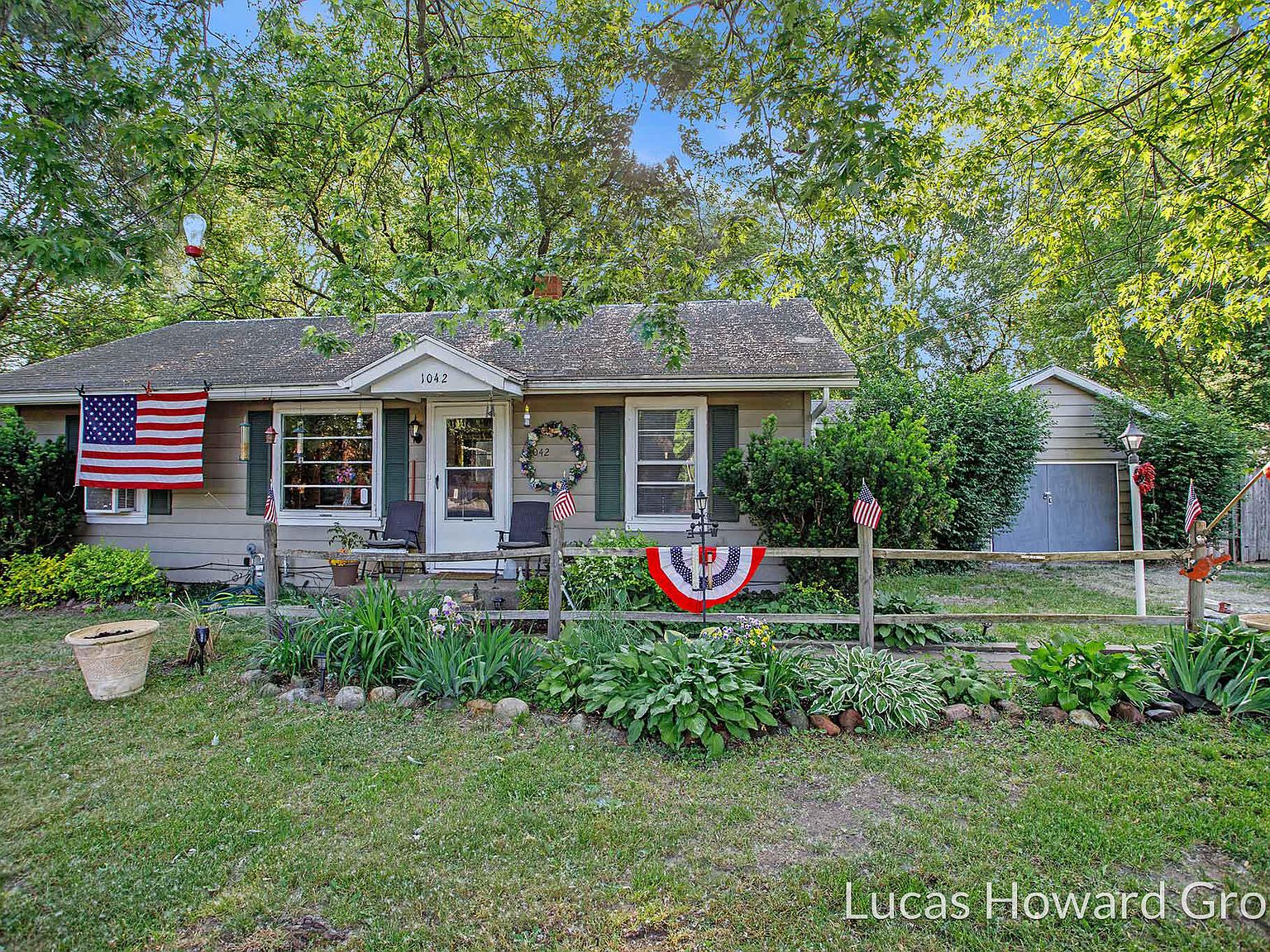 1042 North Ave, Battle Creek, MI 49017 Zillow