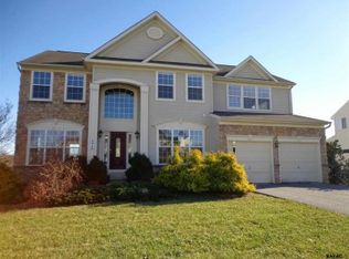 370 Debbie Ln, Manchester, PA 17345