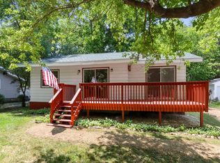 62 Valley St, Williams Bay, WI 53191