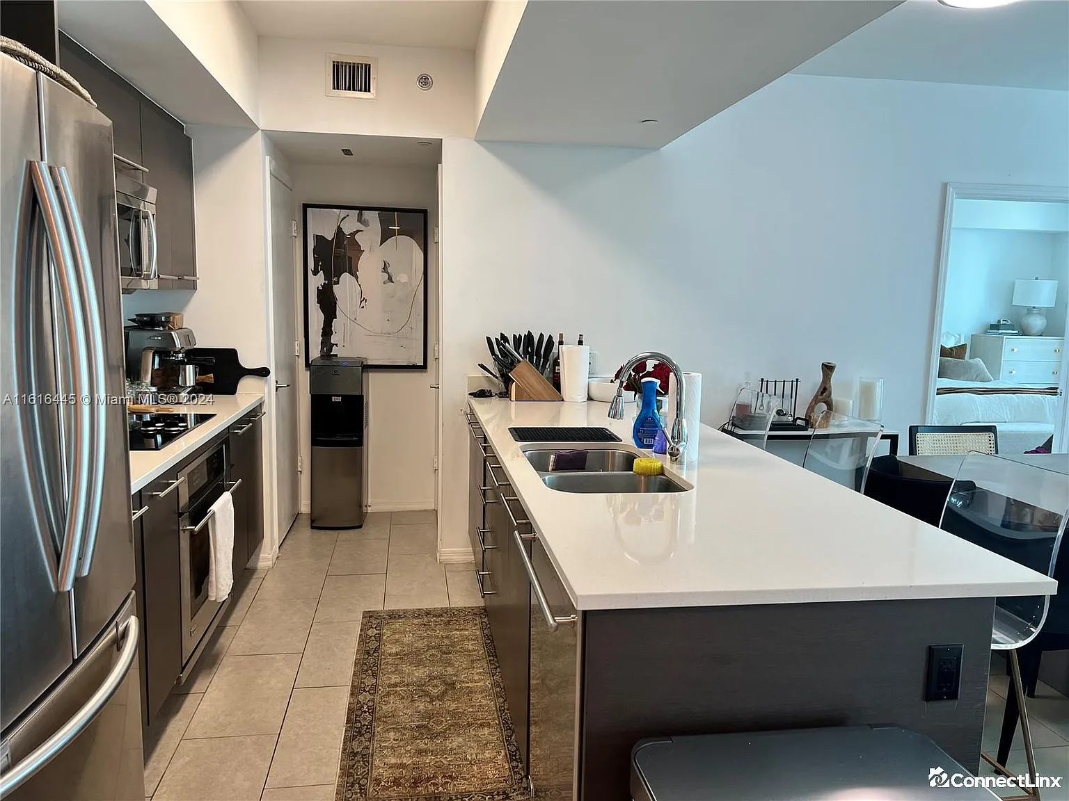 2 bed, 2.0 bath, $3,950 — Photo 2