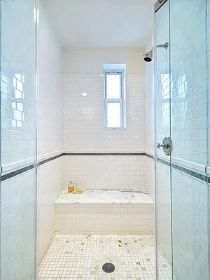 Sold by Sotheby's International Realty | media 17