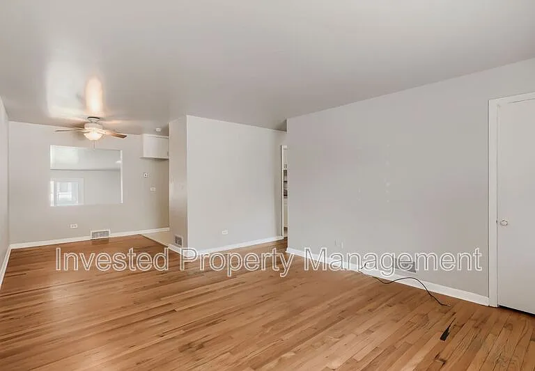 1231 E Bates Pkwy — Photo 4