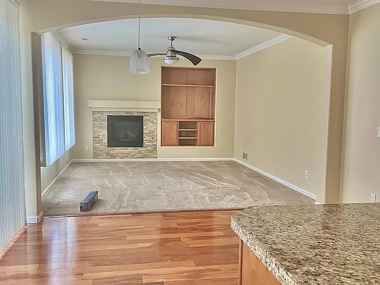 4925 S Zephyr St — Photo 3
