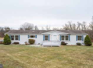 706 Loop Rd, Gerrardstown, WV 25420