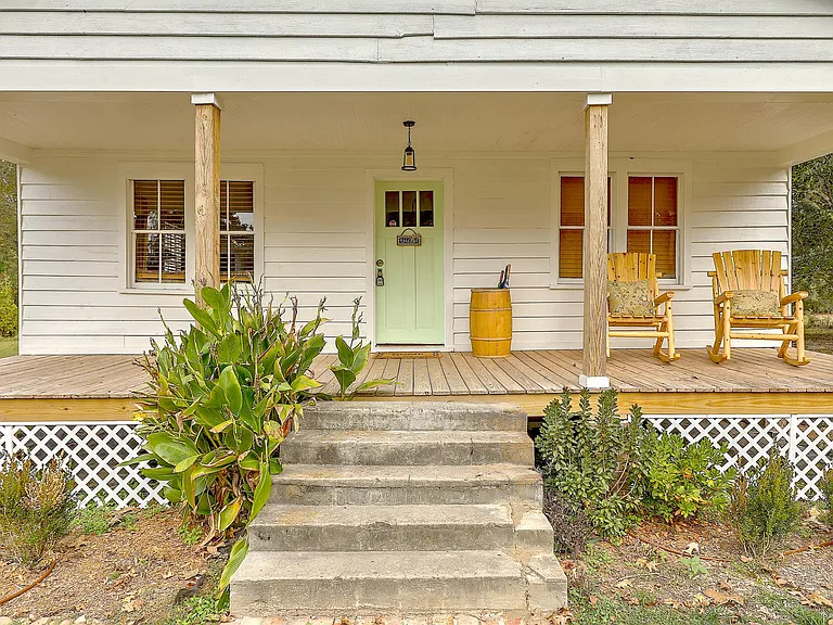 292 Greyback Rd — Photo 5