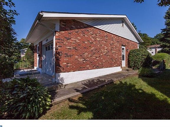 2nd image of 4719 Mermaid Blvd