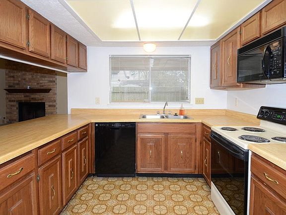 5th image of 3114 Glade Springs Dr