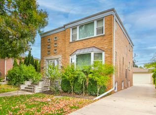 6433 N Drake Ave, Lincolnwood, IL 60712