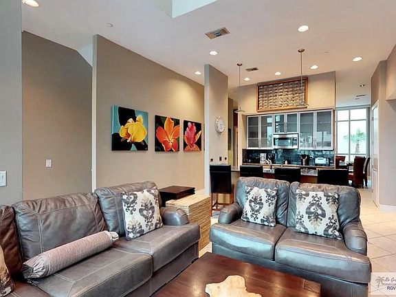 4th image of 310 Padre Blvd Unit 106