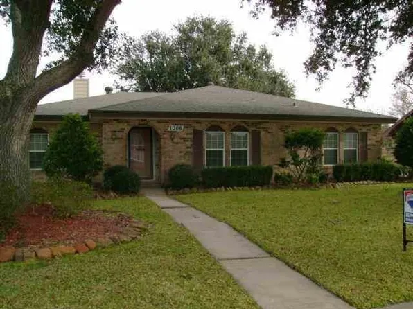 1008 N 30th St, Nederland, TX 77627