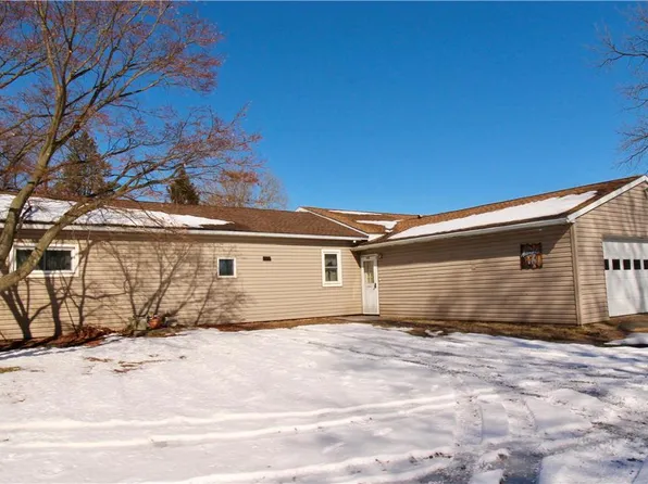 908 Bath Ave, Catasauqua, PA 18032