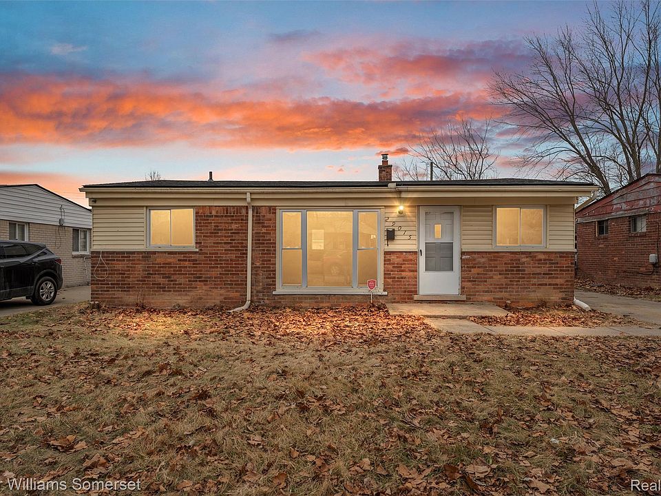 1st image of 29015 York St