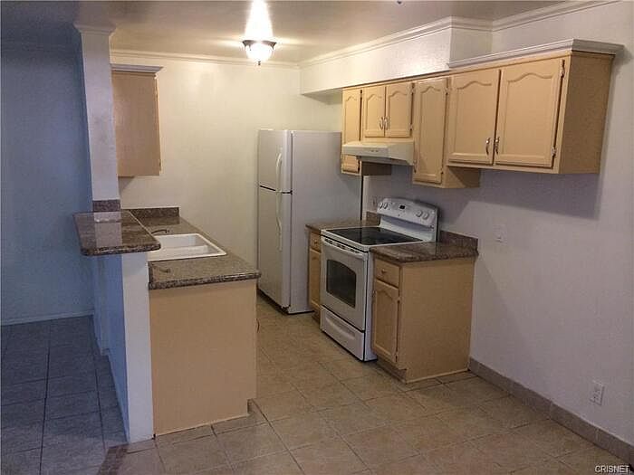 1st image of 20234 Cohasset St #B290