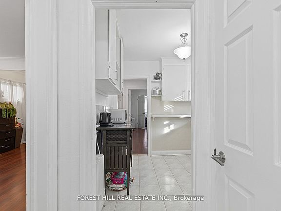 5th image of 55 Hartley Ave